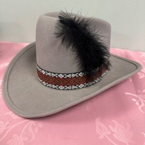Longhorn Grey 100% Wool Cowboy Hat with Patterned Band and Feather Large
